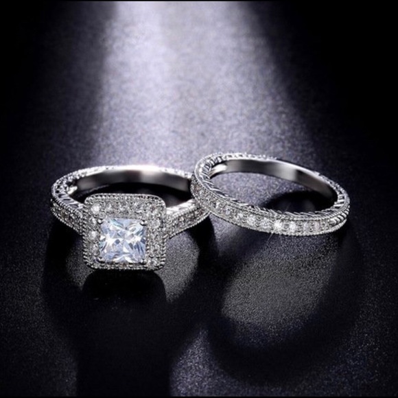 Pretty White Gold Plated 2pc Wedding Bridal Set - Picture 4 of 7